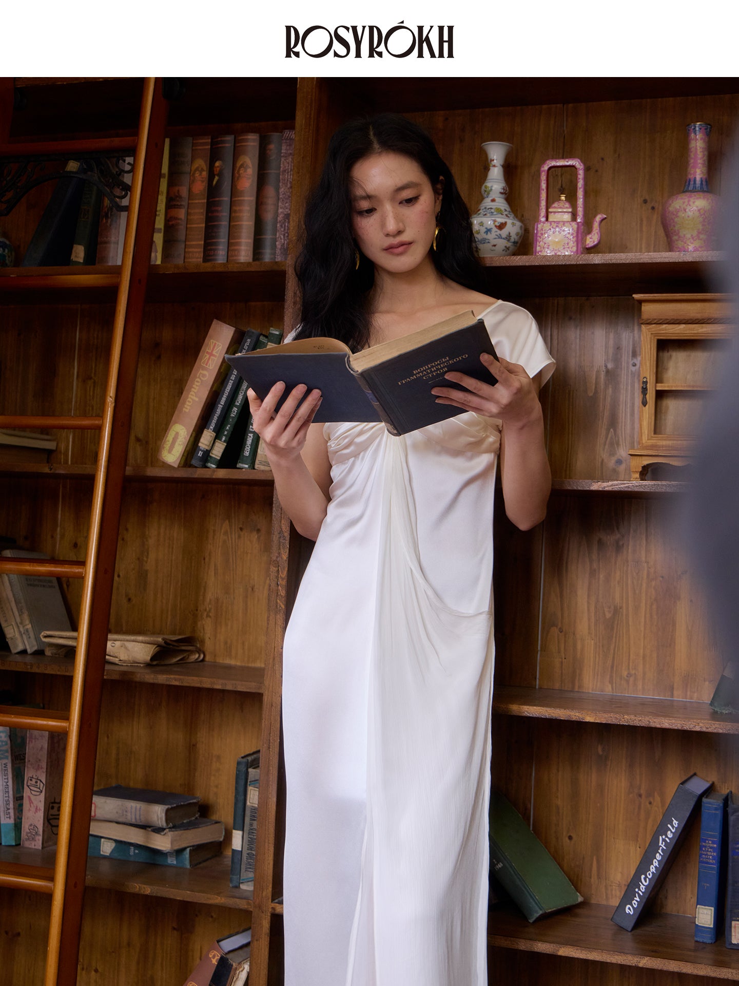 Silent Pleats & Poetical Light – Acetate Satin Pleated Skirt